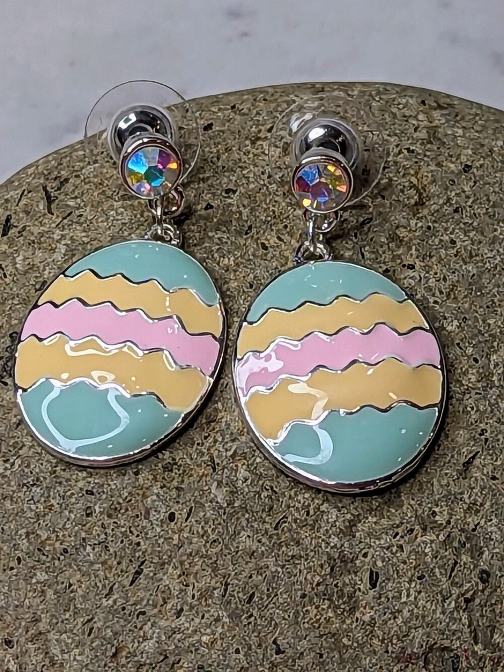 Easter Egg Pastel Stripe Chevron Decorated Egg Drop Earrings with Crystals NEW